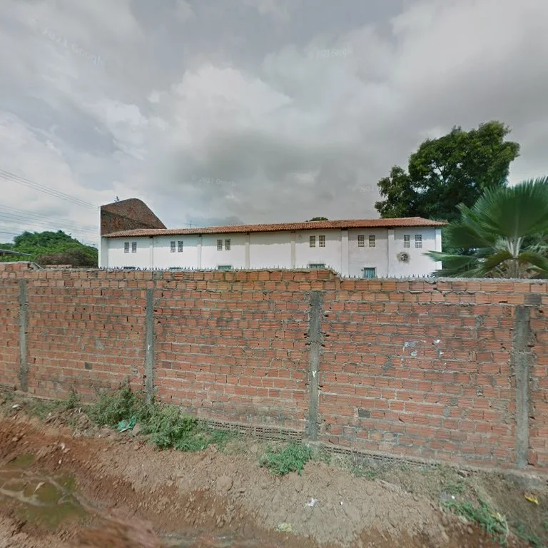Fachada real do imóvel no bairro Calhau, em São Luís